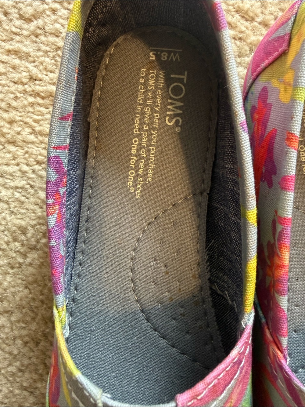 TOMS Women’s ‘Grey Birds of Paradise’ Canvas Slip-On - Picture 9 of 10